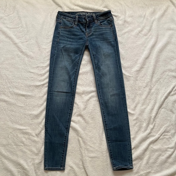 American Eagle Outfitters Denim - Medium Wash Jeans